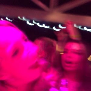 Meet your Posher, Alina